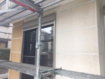 変換 ～ 日高市　屋根カバー・外壁塗装工事　足場・ひび割れチェック (2).jpg