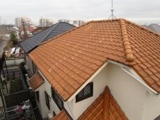 20180824_東京都昭島市 瓦葺き替え・下屋根壁際カット・塗装04.JPG