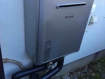 中新井でリンナイガス給湯器を設置しました