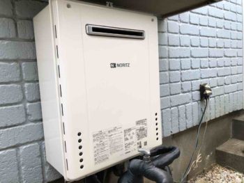 ノーリツの給湯器交換　据え置き型から壁掛け型へ交換　川越市