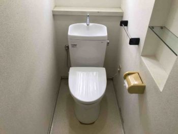 水漏れしたトイレの交換工事　入間市