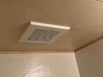 調子が悪い浴室乾燥機の交換工事　所沢市