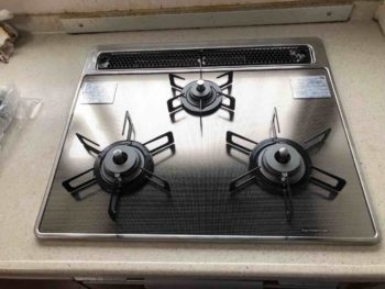点火の調子が悪い古くなったビルトインコンロの交換工事　狭山市