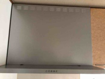 新しくスリムタイプのレンジフードに交換工事　所沢市