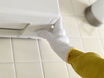 【現地調査】所沢市｜浴室暖房乾燥機の交換工事～現地調査の様子です！