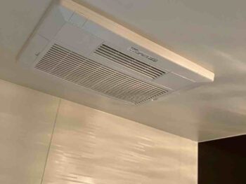 所沢市｜いつも清潔な浴槽に！浴室換気乾燥暖房機の交換工事