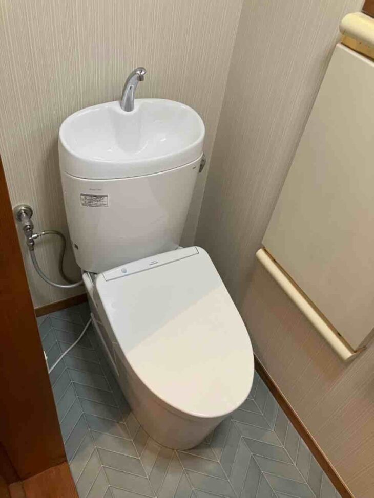 新しいトイレの画像